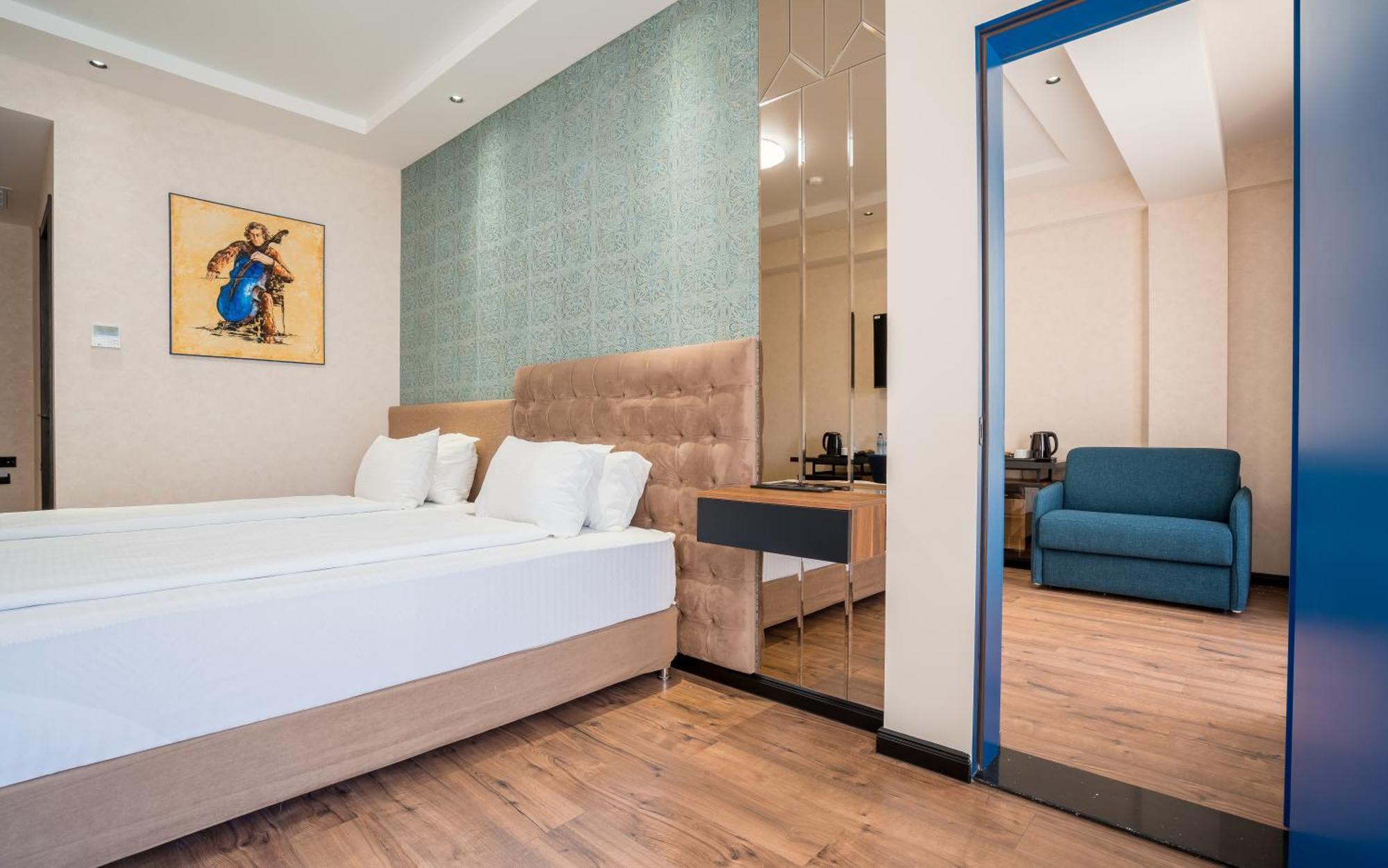 Olympus Hotel By Umbrella Tiflis Exterior foto