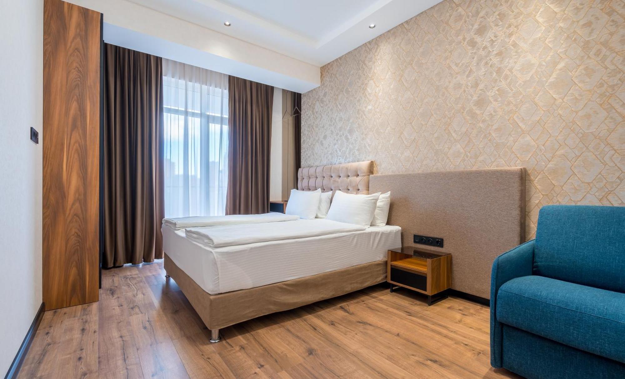 Olympus Hotel By Umbrella Tiflis Exterior foto