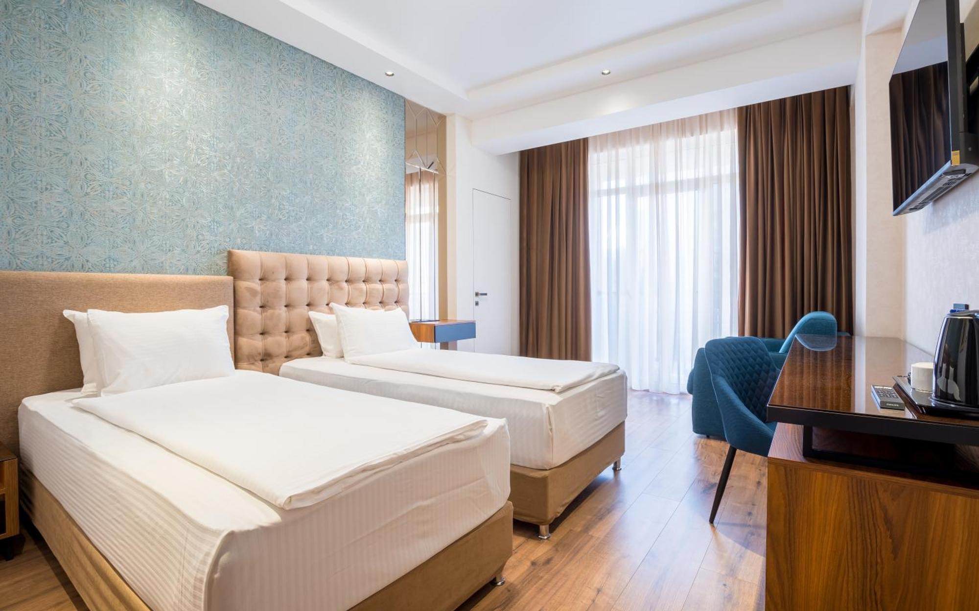 Olympus Hotel By Umbrella Tiflis Exterior foto
